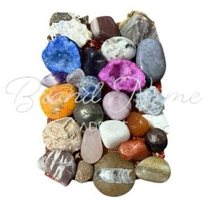 Lot 5 - 1 Pound Crystal & Stones